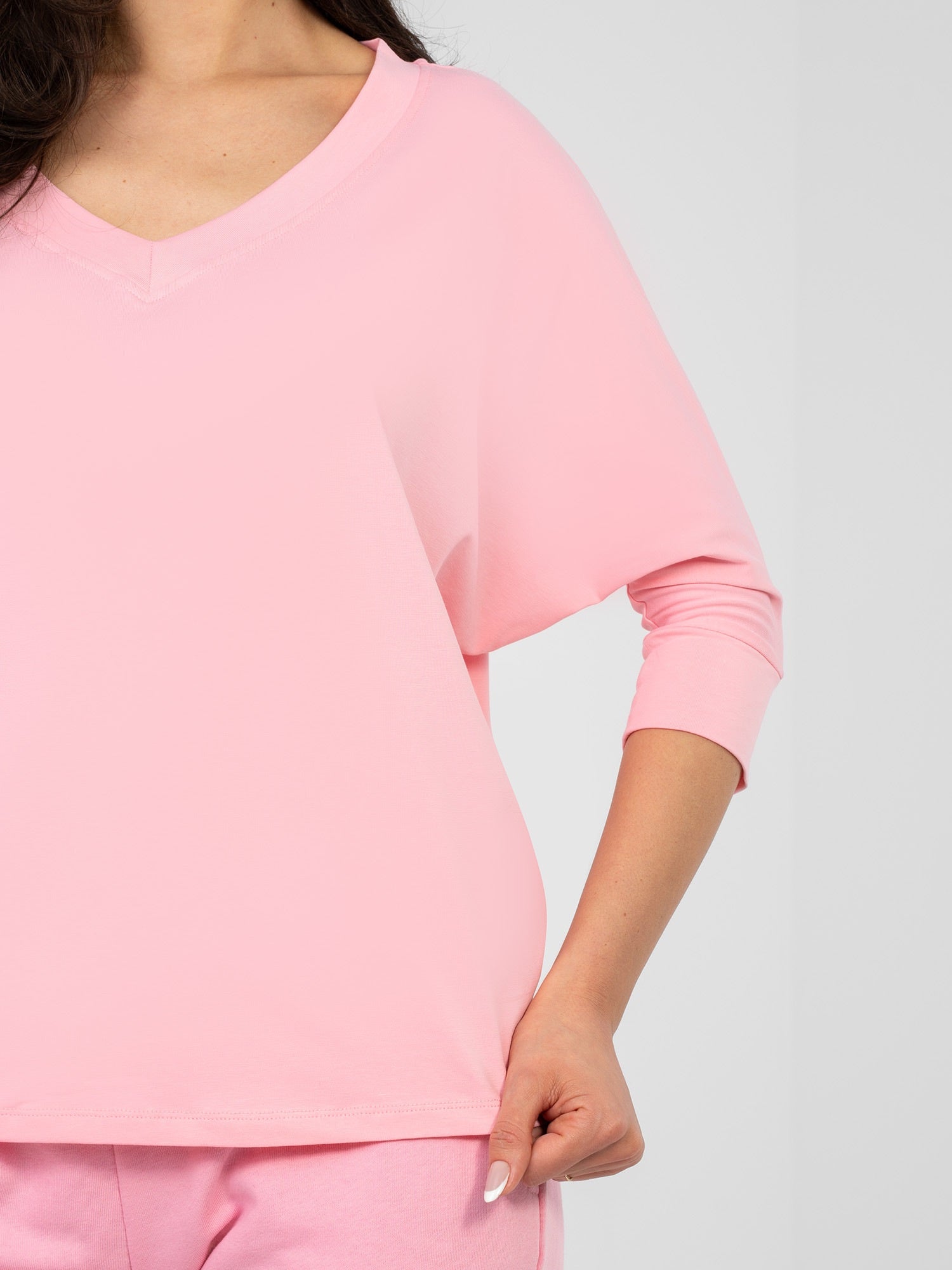 RUE PARIS Pastelowa różowa bluzka basic o kroju oversize