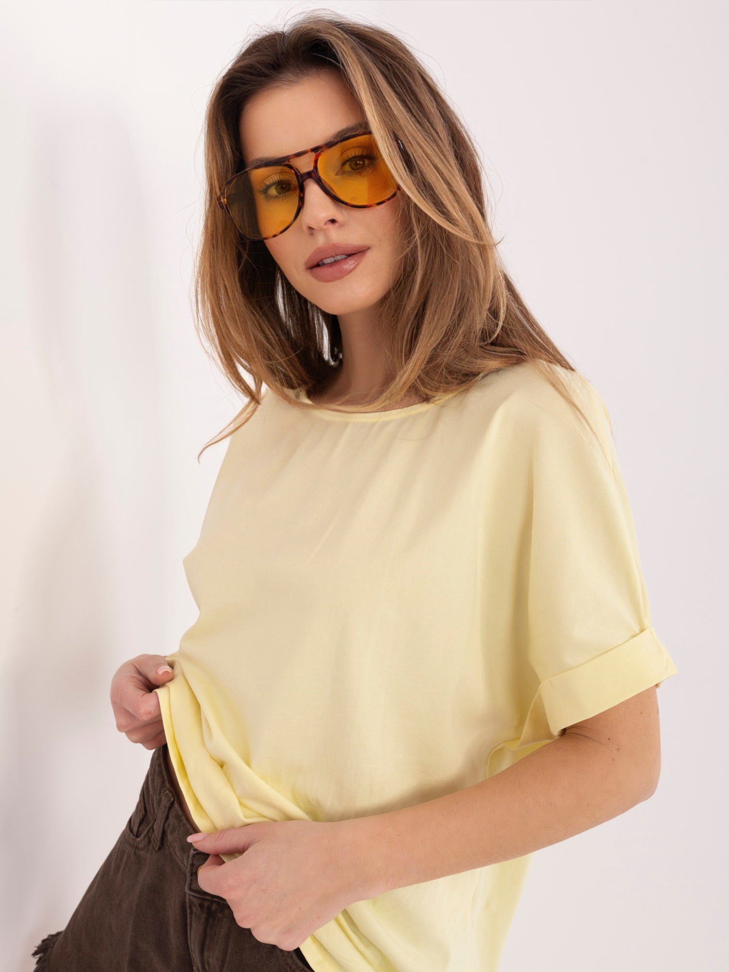 RUE PARIS Pastelowa żółta bawełniana bluzka basic