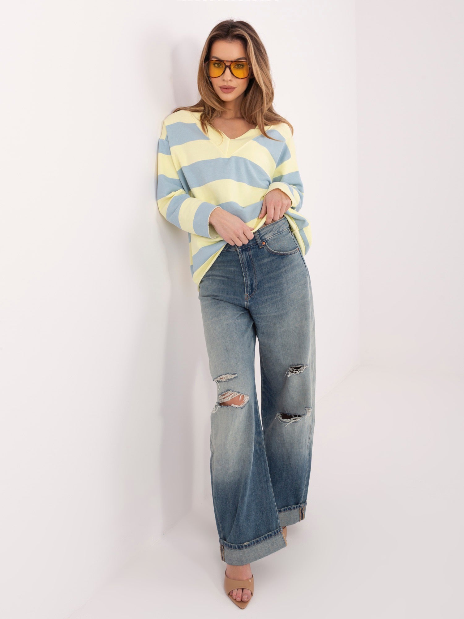 Pastelowa żółto-niebieska bluza oversize z długim rękawem
