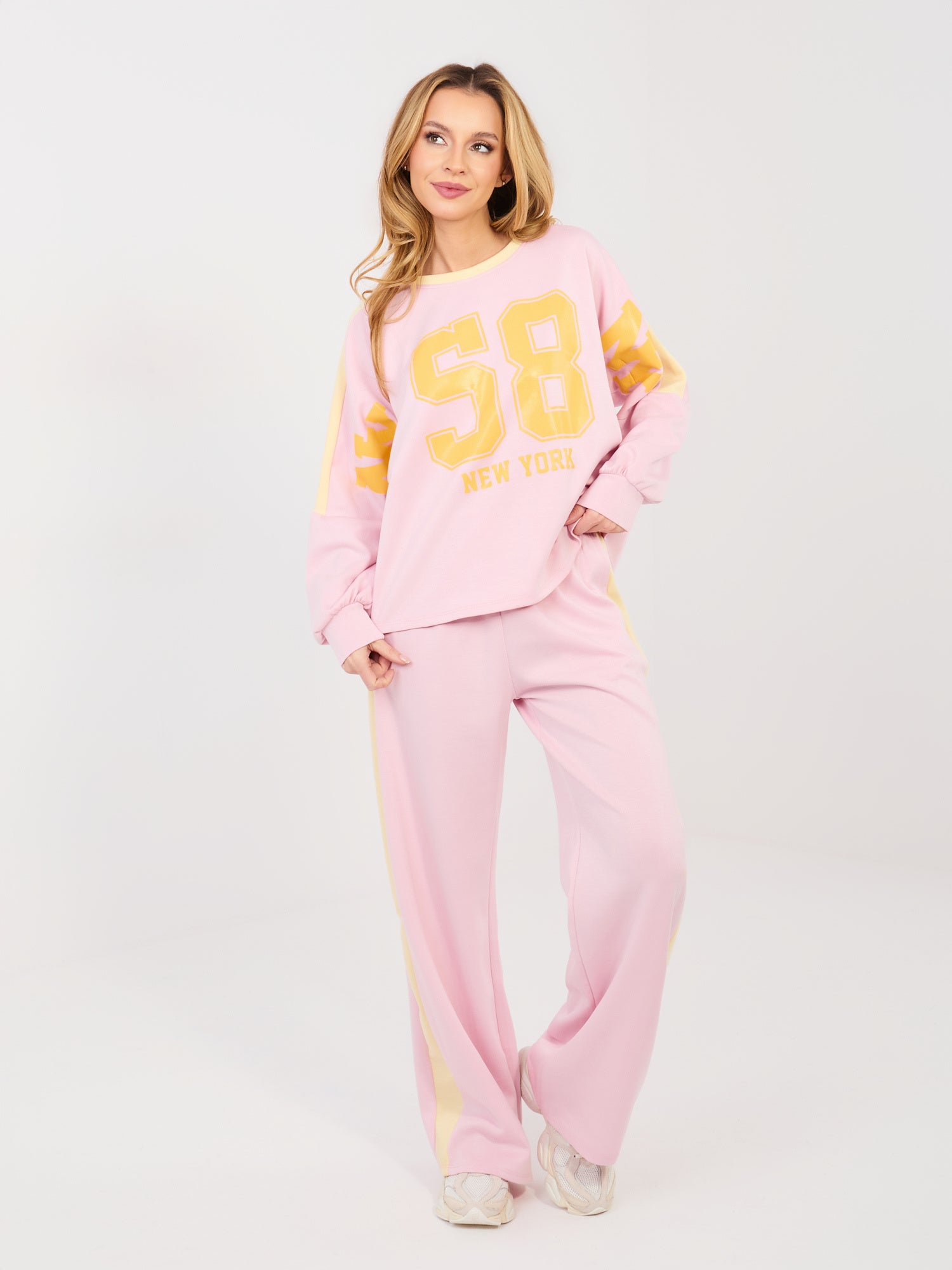 RUE PARIS Pastelowy różowy komplet z bluzą oversize
