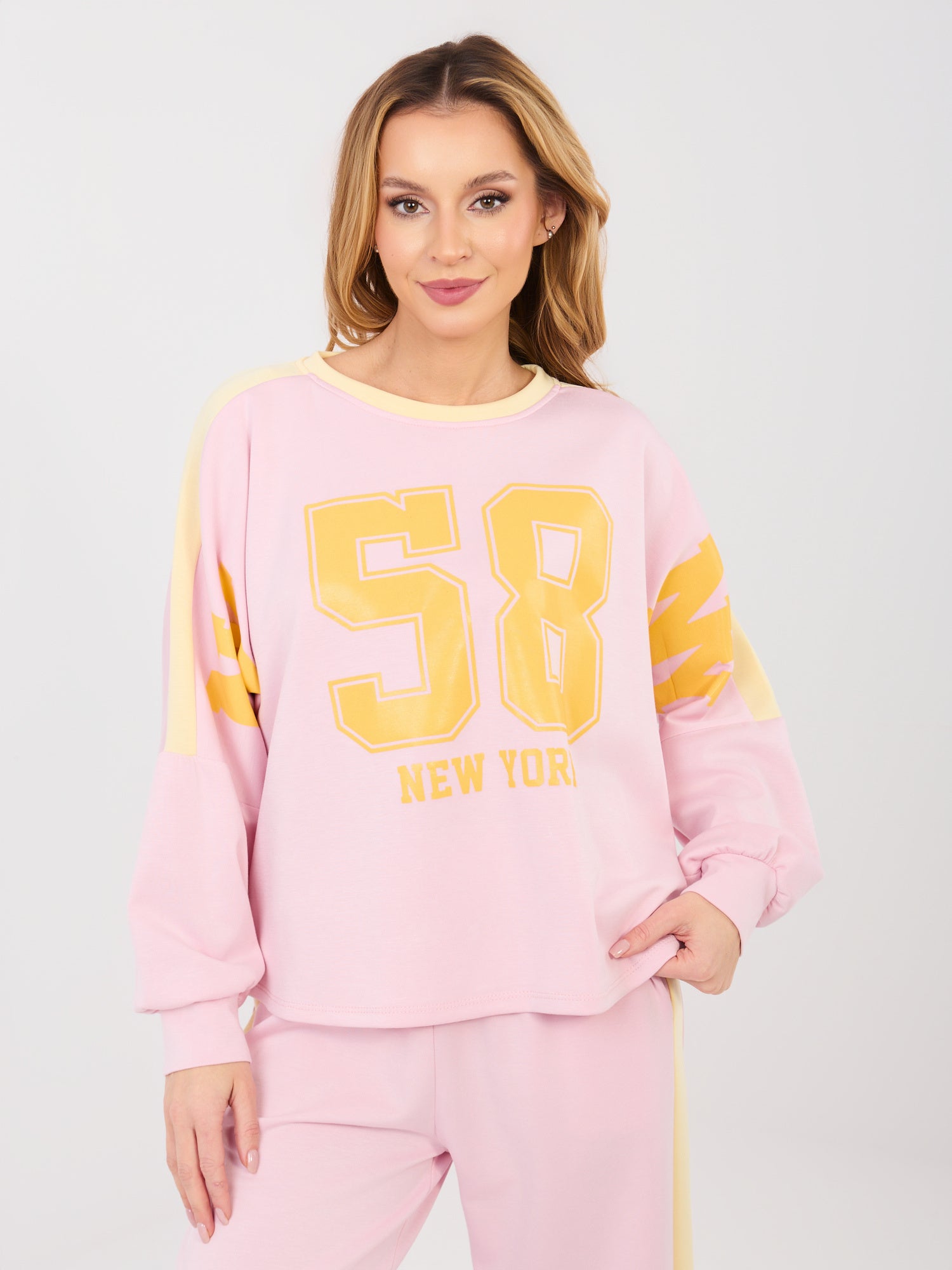 RUE PARIS Pastelowy różowy komplet z bluzą oversize