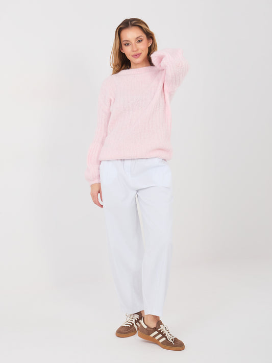 Pastelowy różowy sweter z bufiastymi rękawami