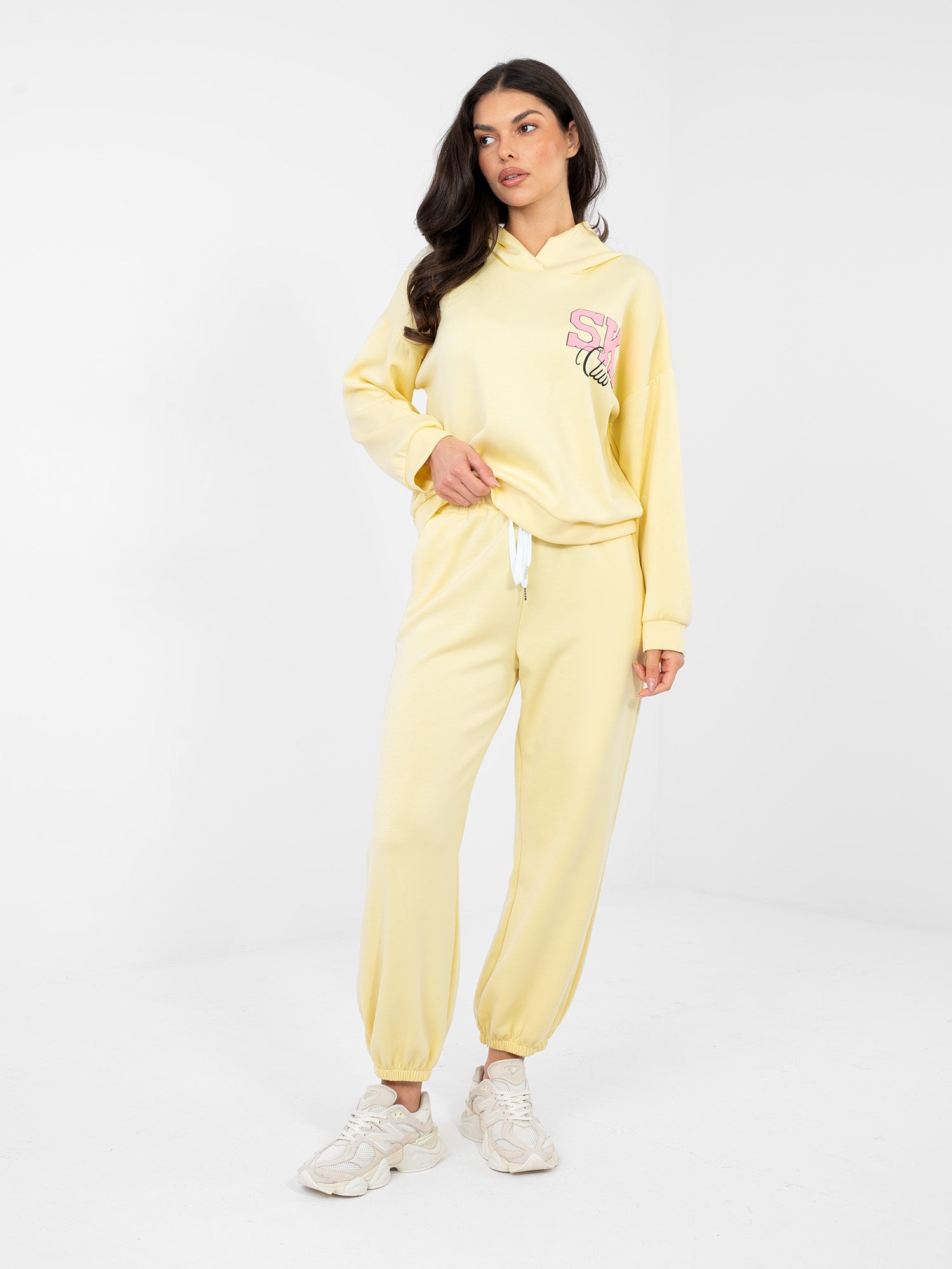 RUE PARIS Pastelowy żółty dresowy komplet z miękkiego materiału