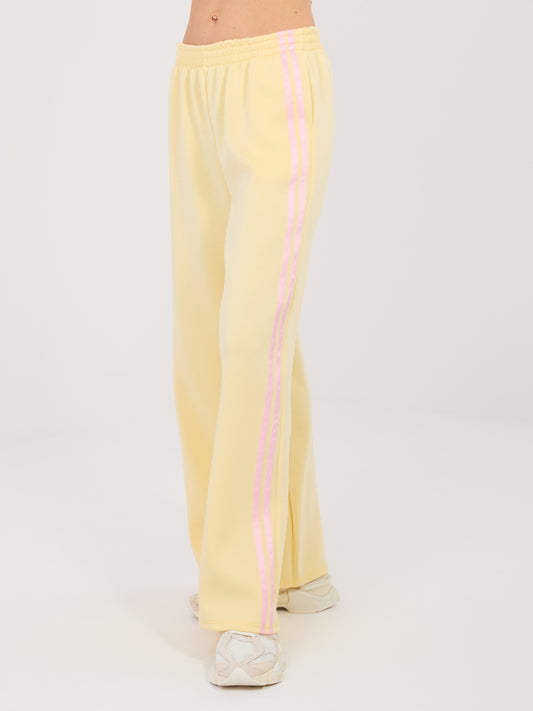 RUE PARIS Pastelowy żółty komplet z bluzą bez kaptura
