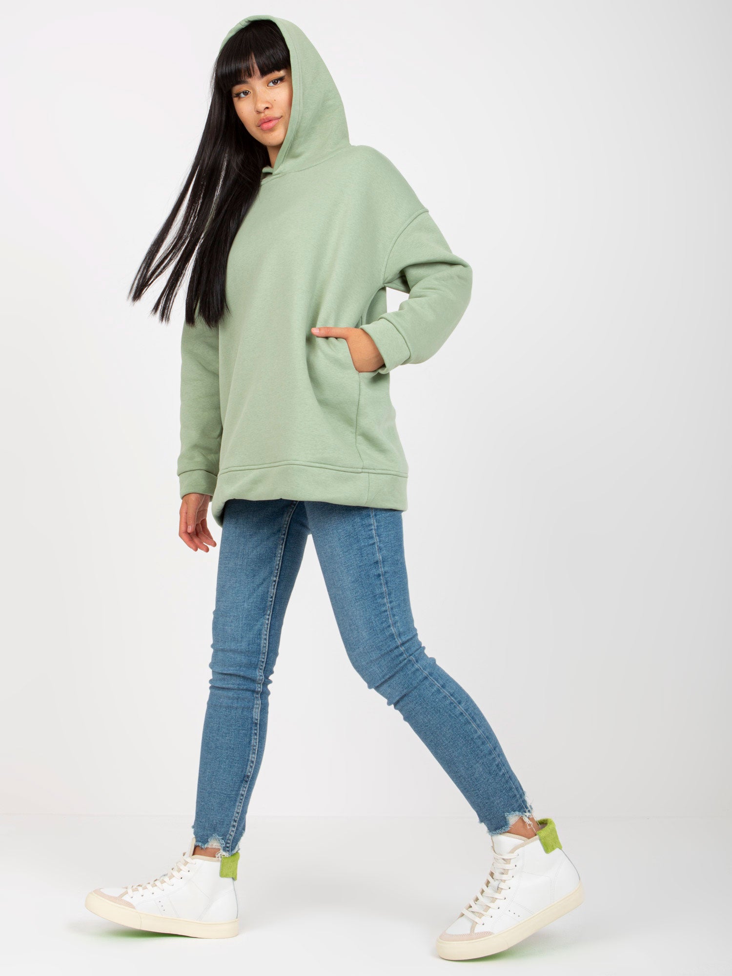 Pistacjowa dresowa bluza basic z kapturem