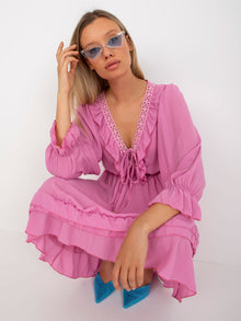 Różowa mini sukienka boho z falbaną Winona OCH BELLA