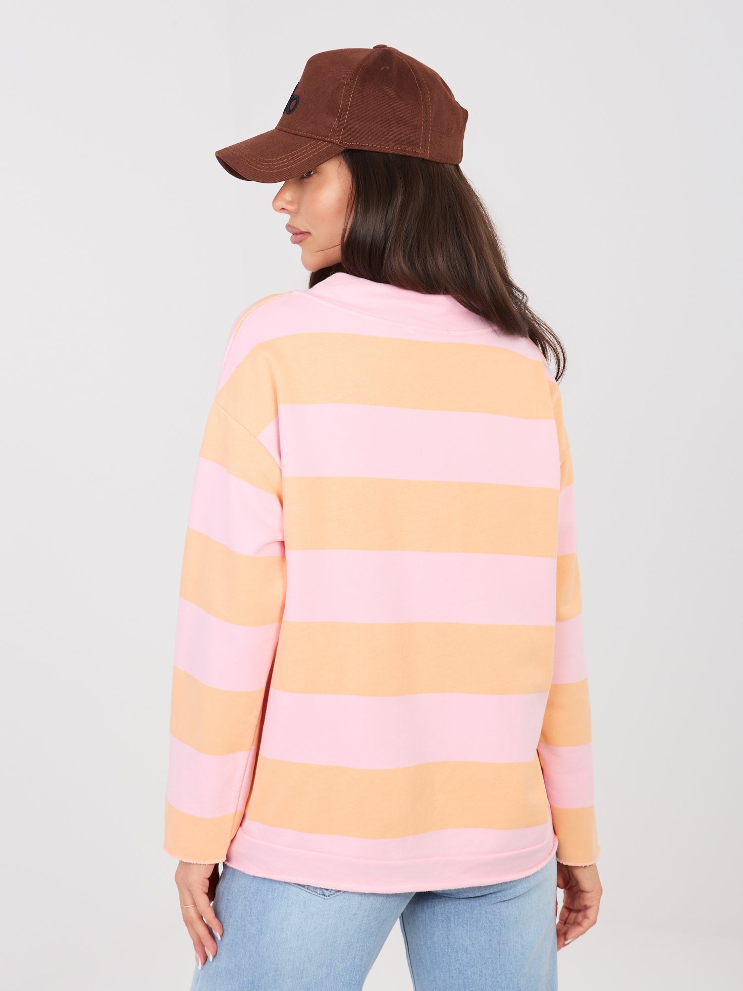 Różowo-pomarańczowa kolorowa bluza oversize w paski