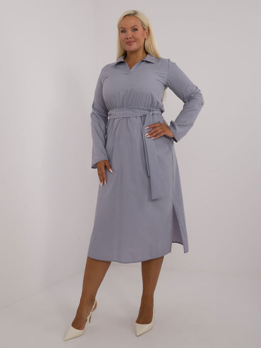 Szara bawełniana sukienka plus size z kieszeniami i kołnierzem