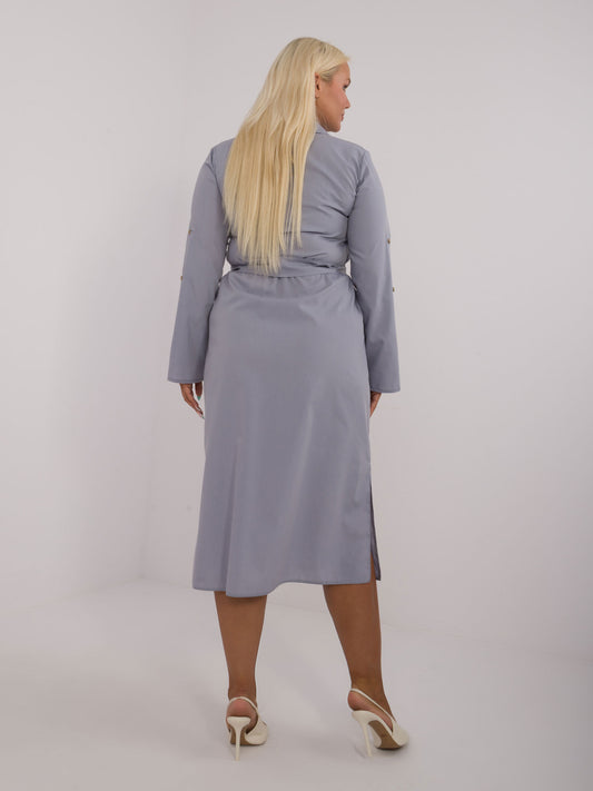 Szara bawełniana sukienka plus size z kieszeniami i kołnierzem