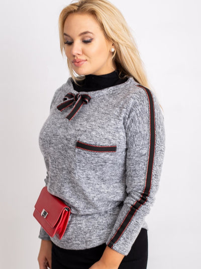 Szara bluzka plus size z lampasami