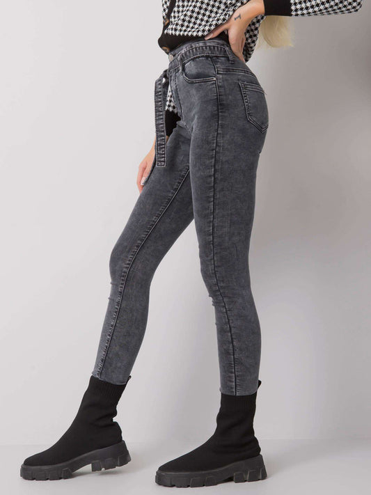 Szare jeansy slim fit z paskiem