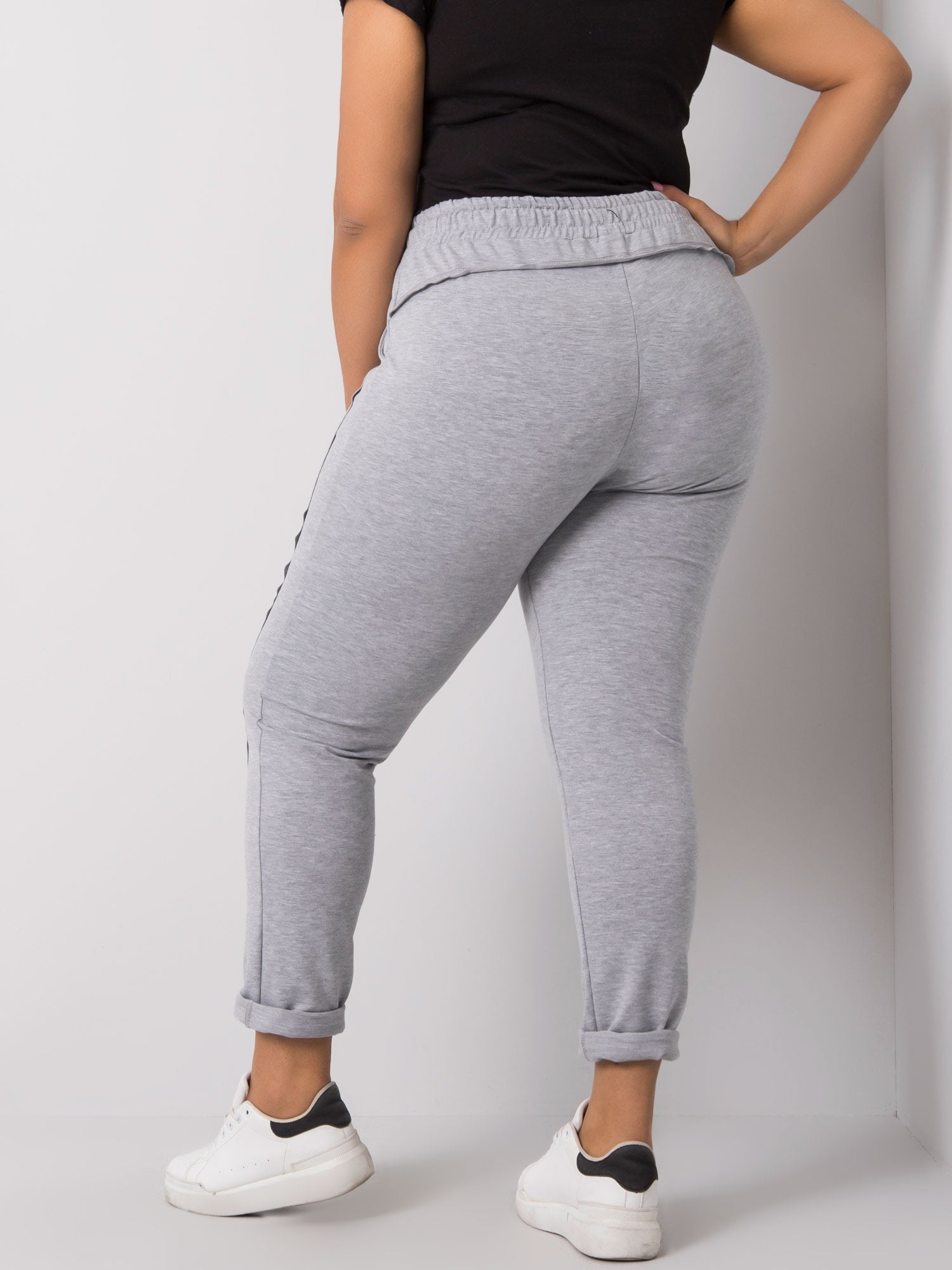 Szare melanżowe spodnie dresowe plus size z bawełny