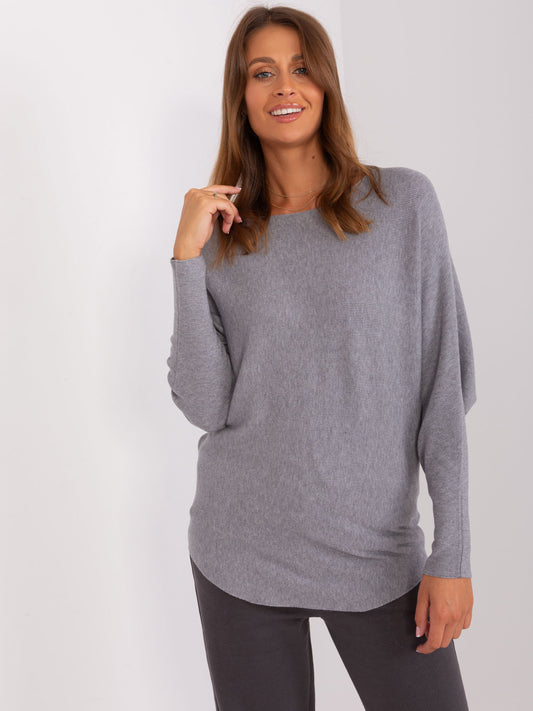 Szary sweter oversize z dekoltem w łódkę