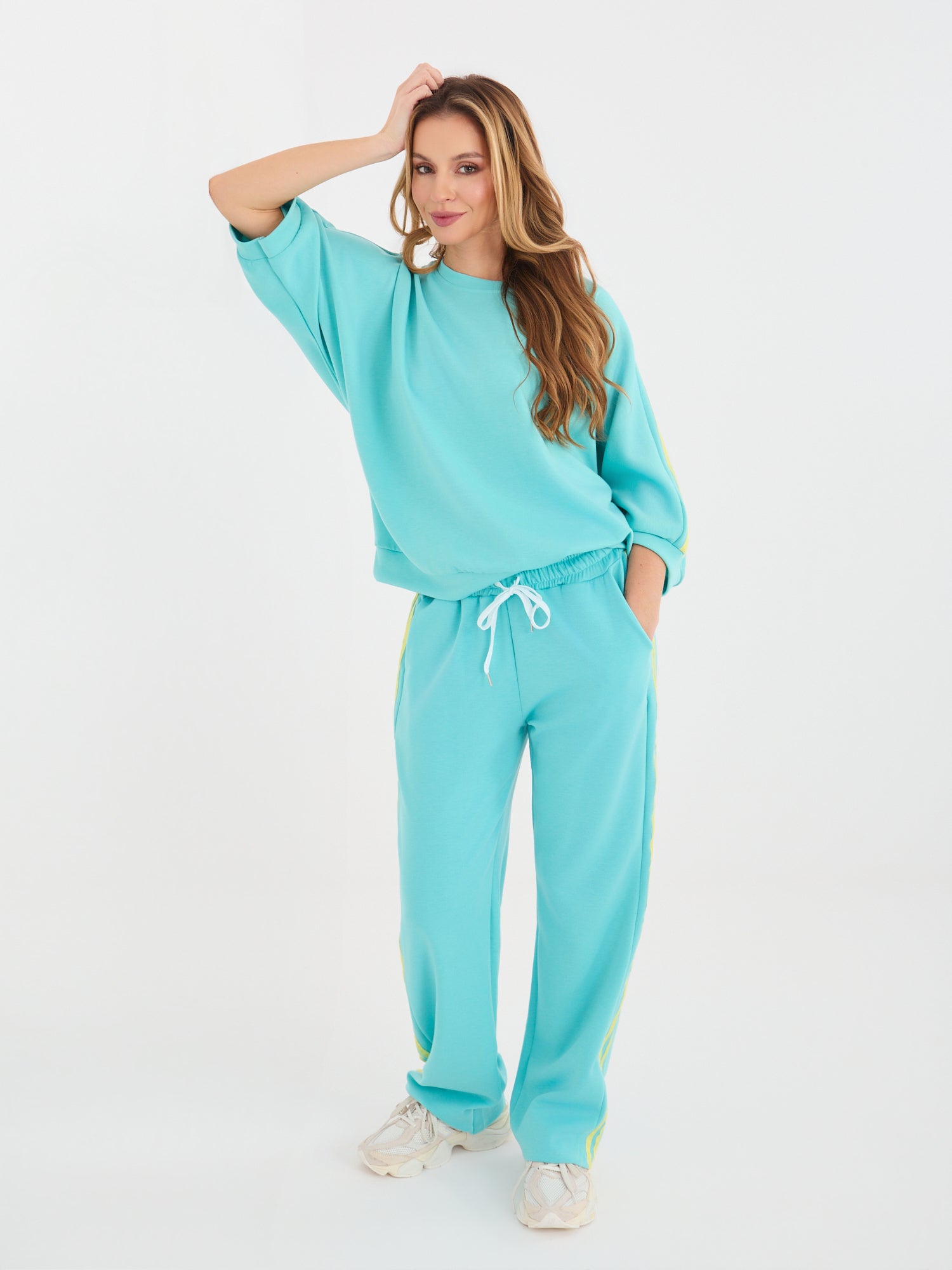 RUE PARIS Turkusowa bluza oversize z lampasami