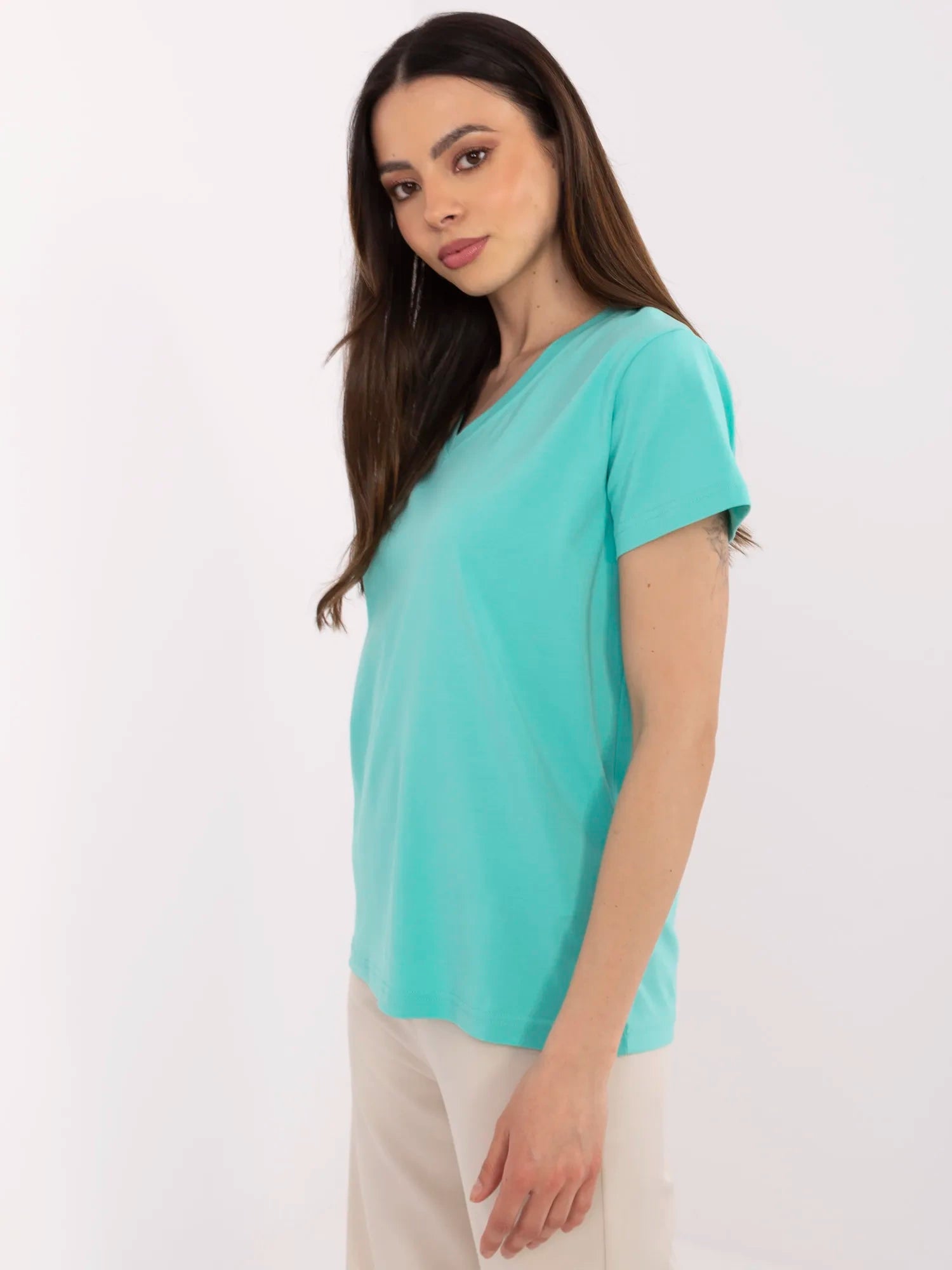 BASIC FEEL GOOD Turkusowy t-shirt o klasycznym kroju