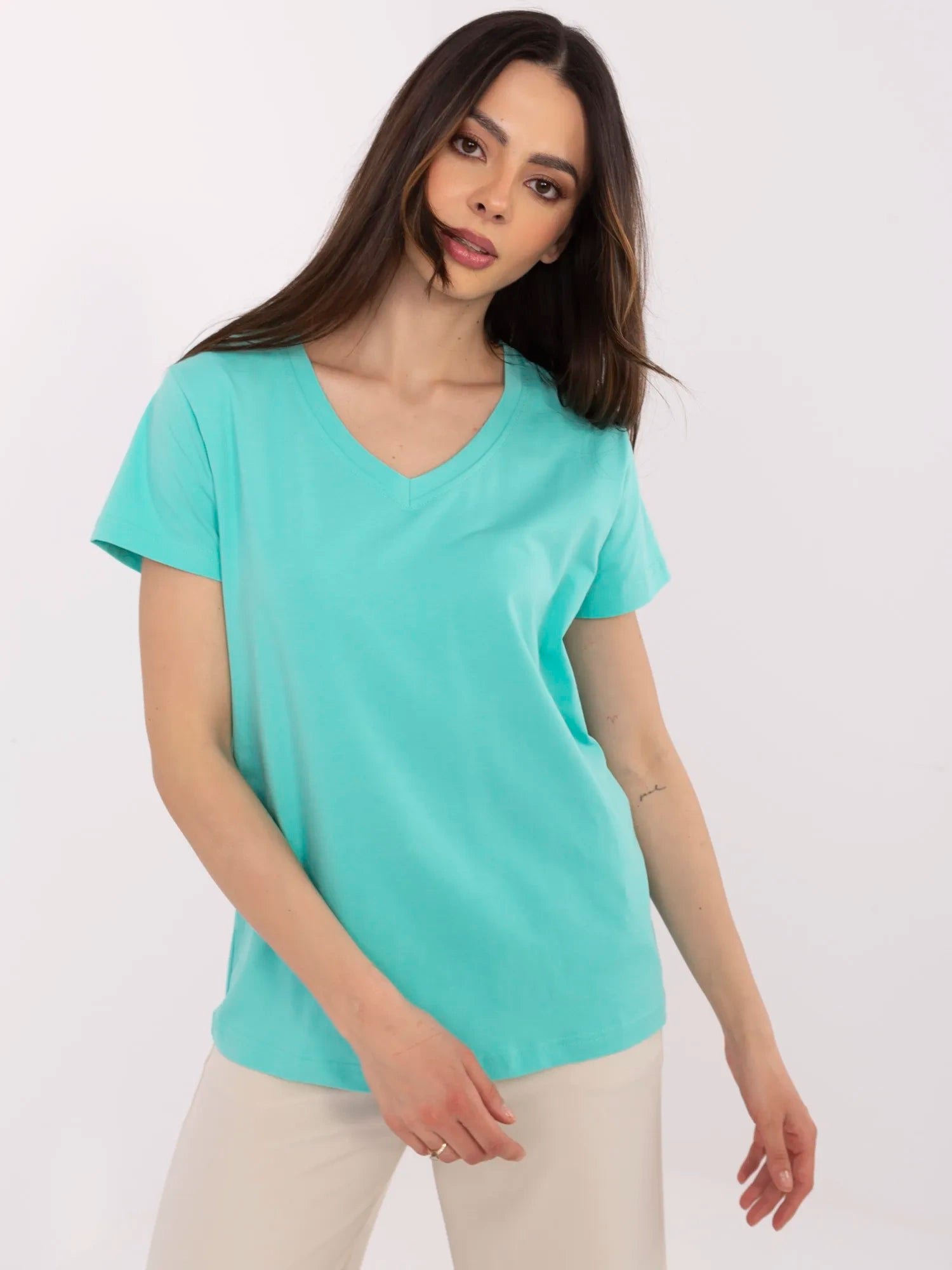 BASIC FEEL GOOD Turkusowy t-shirt o klasycznym kroju