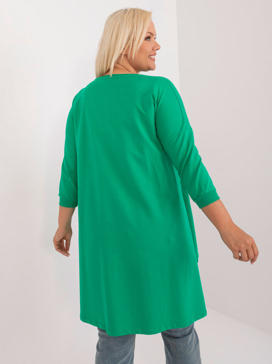 Zielona asymetryczna bluzka plus size z naszywką