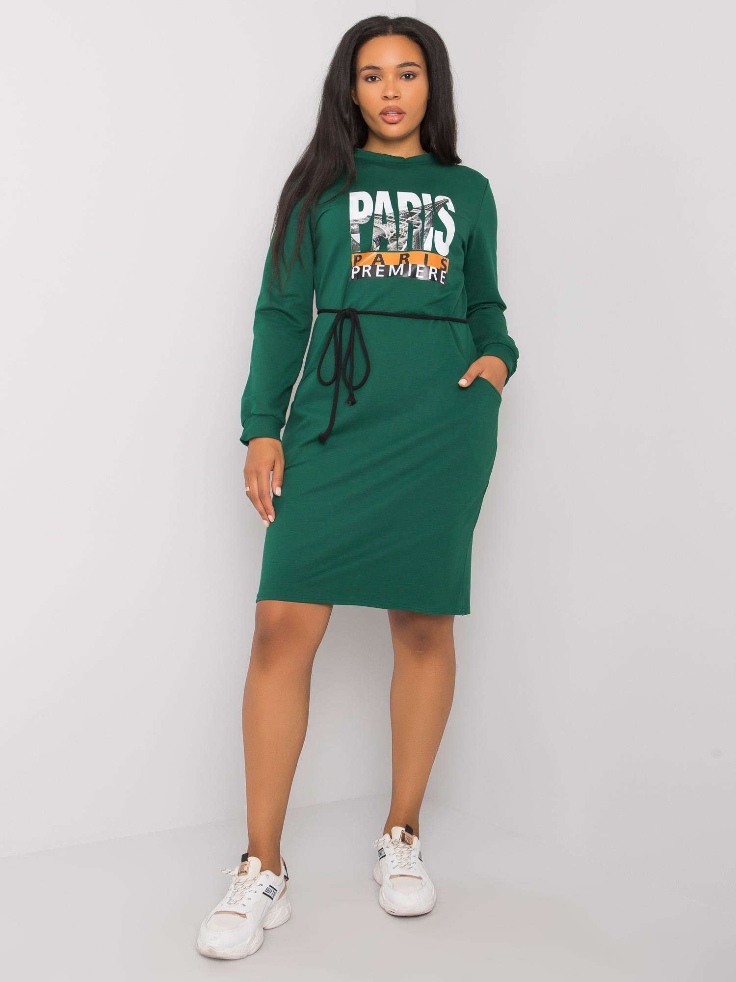 Zielona sukienka plus size z nadrukiem