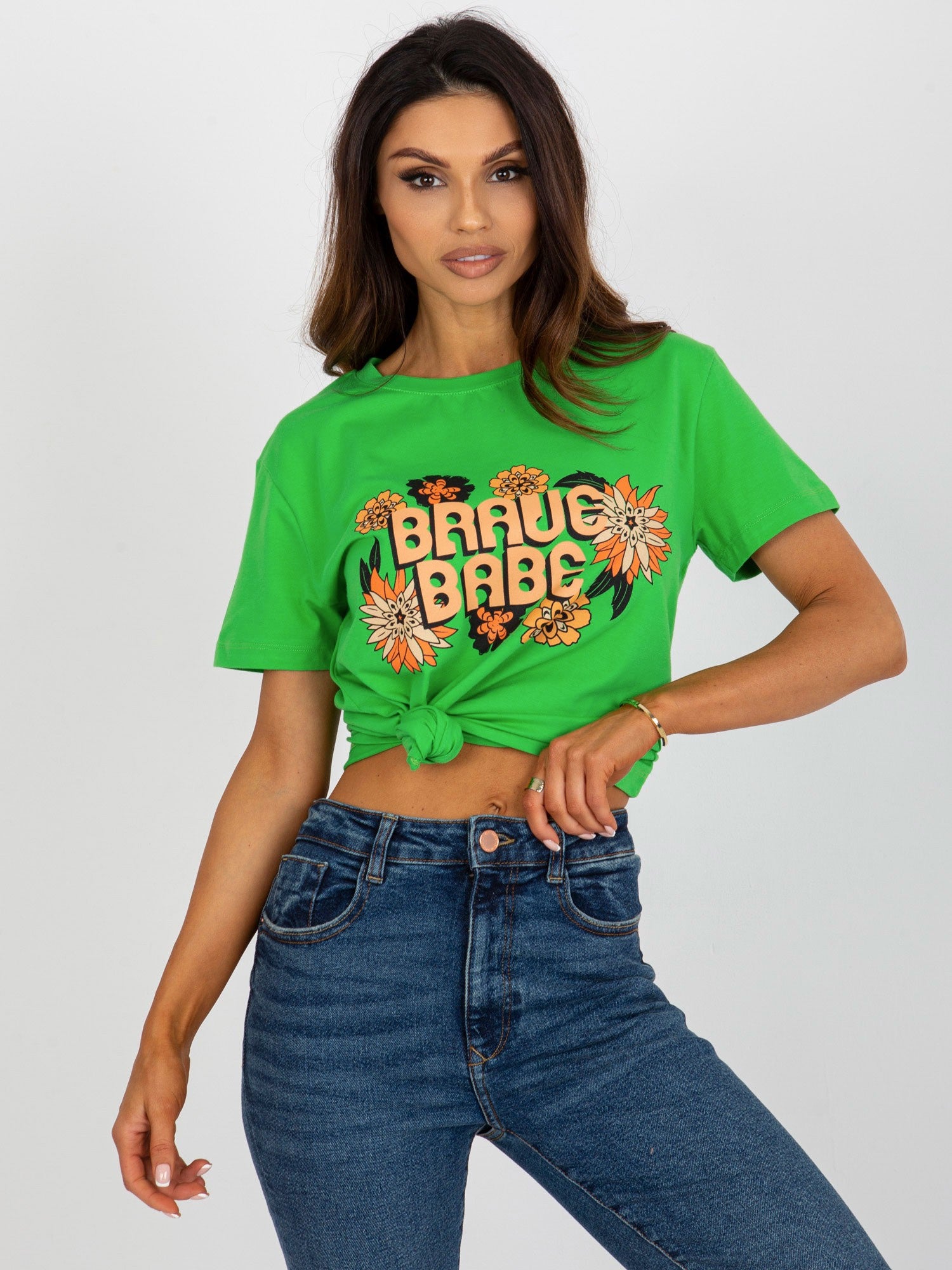 Zielony damski t-shirt z napisem i nadrukiem