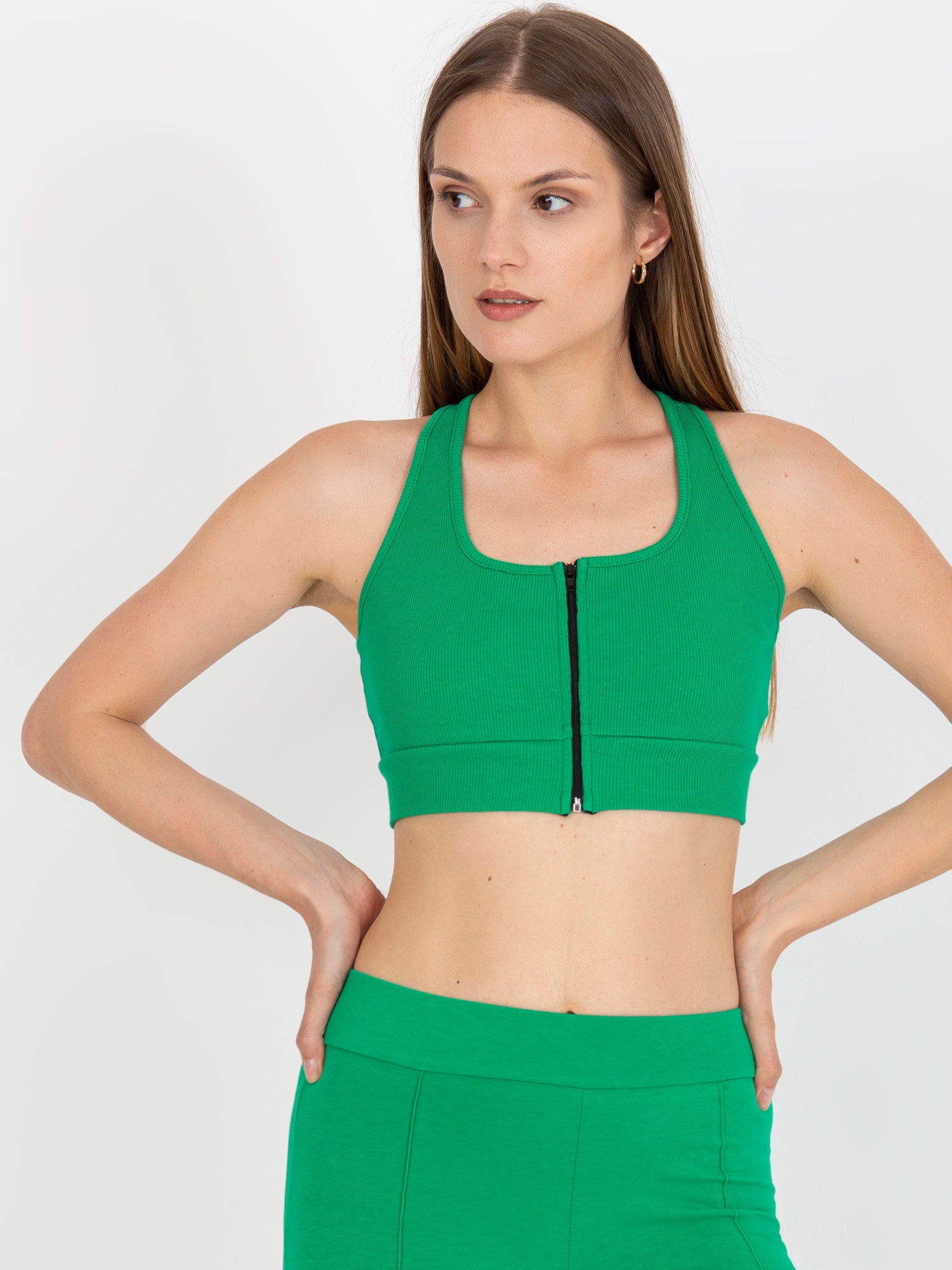 RUE PARIS Zielony prążkowany top basic z zamkiem