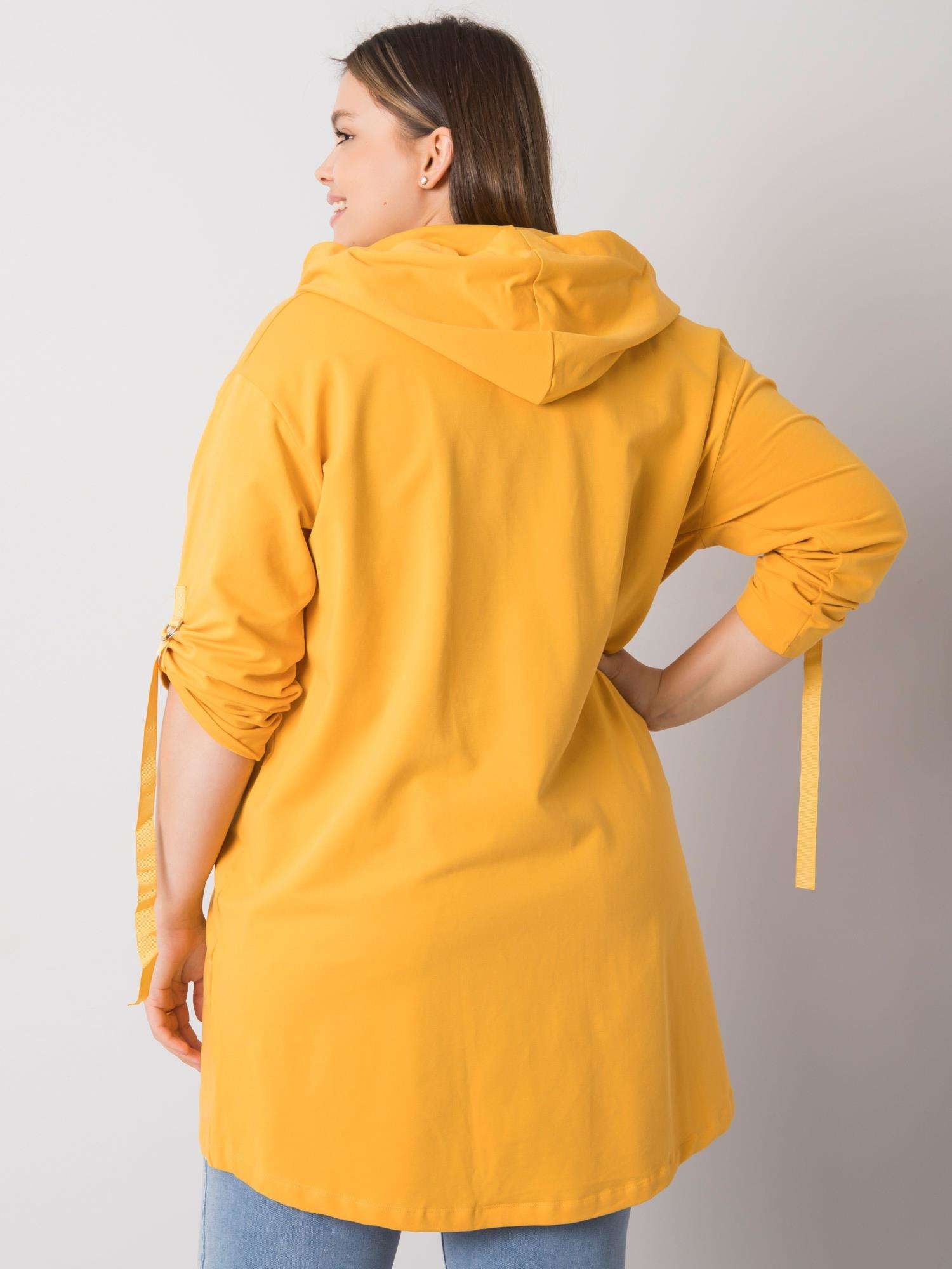 Żółta bluza plus size z kapturem i aplikacjami