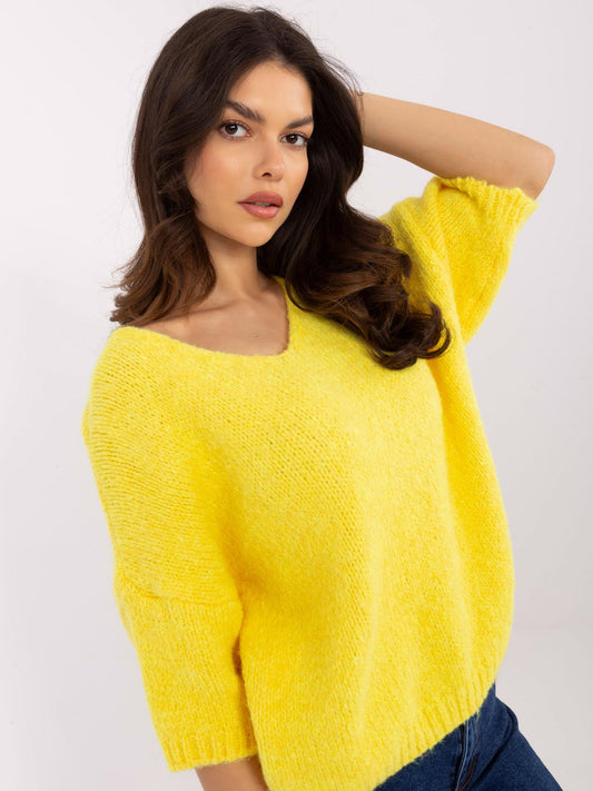 Żółty damski sweter oversize z dekoltem V