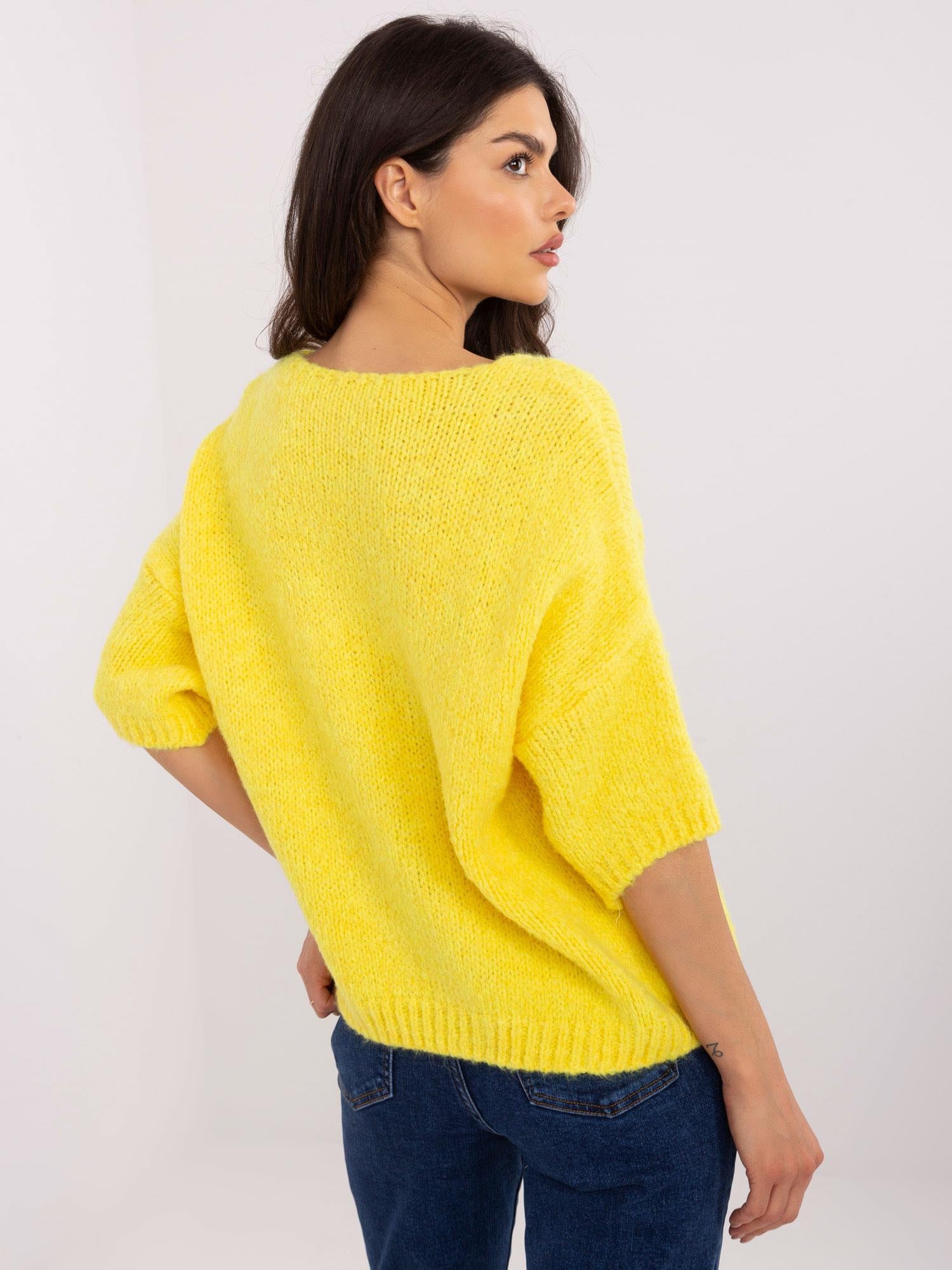 Żółty damski sweter oversize z dekoltem V